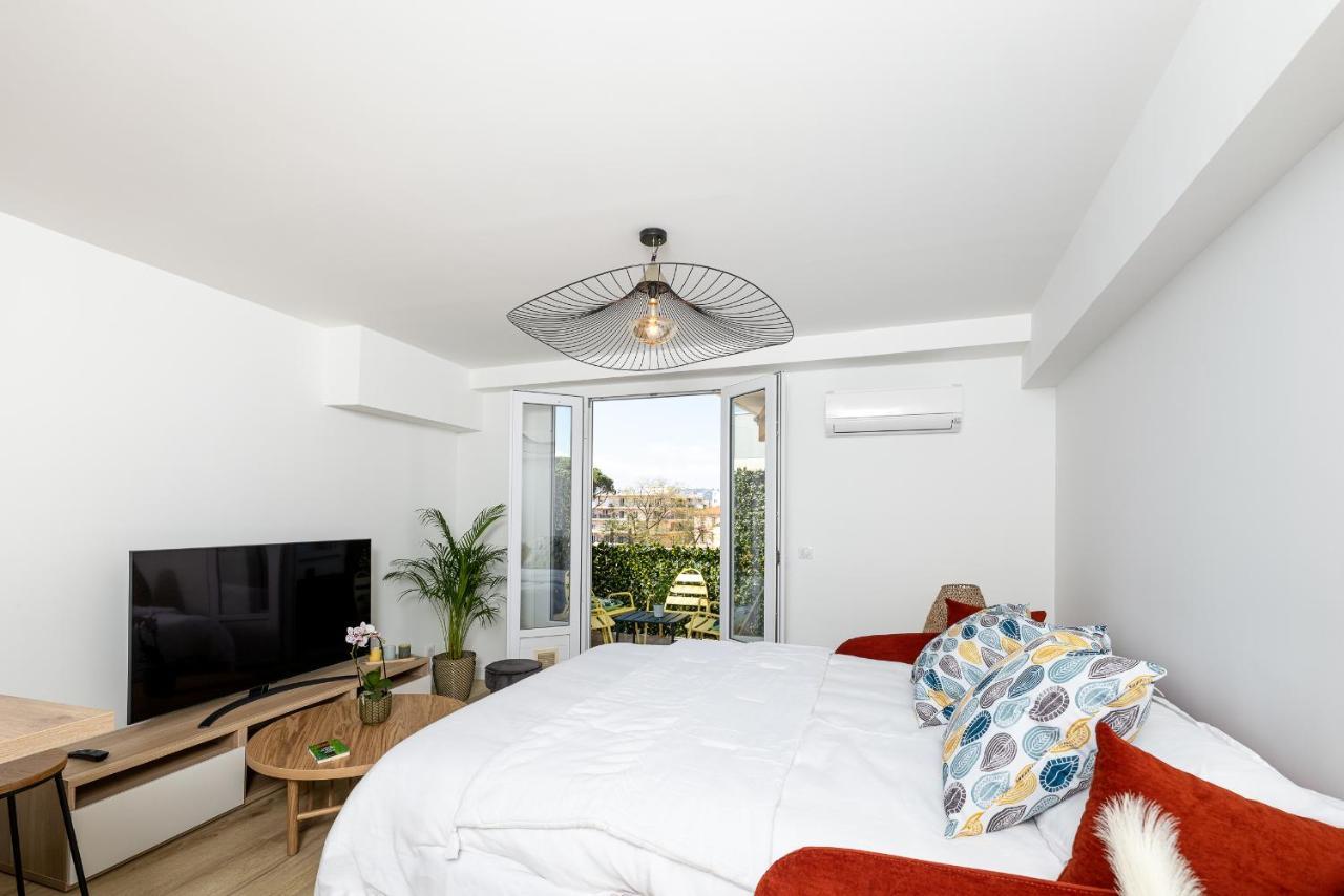 Superbe T2 Juan Les Pins 300M Des Plages Антиб Экстерьер фото